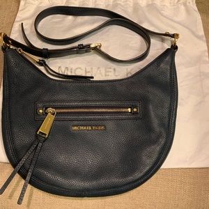 Michael Michael Kors Rhea Zip Messenger